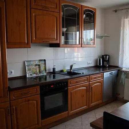 Schoene, Grosse Mit 3 Betten Appartement *