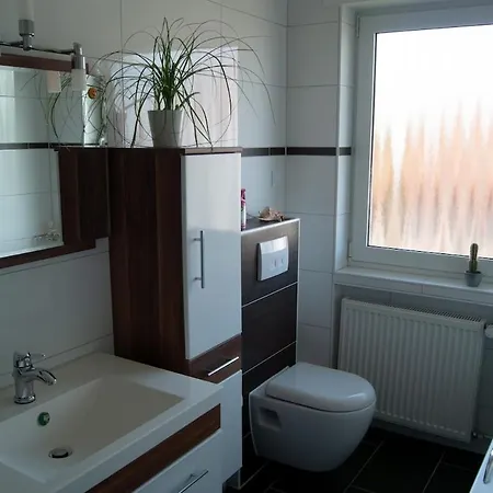 Schoene, Grosse Mit 3 Betten Appartement *