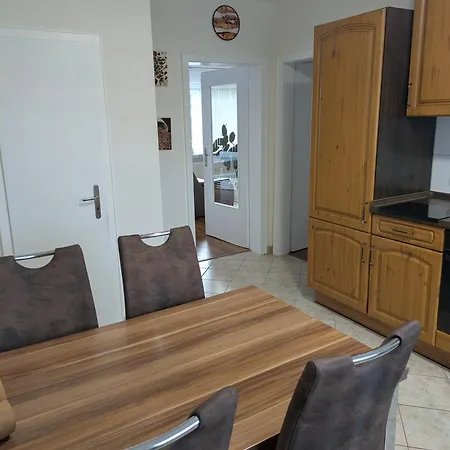 Schoene, Grosse Mit 3 Betten *